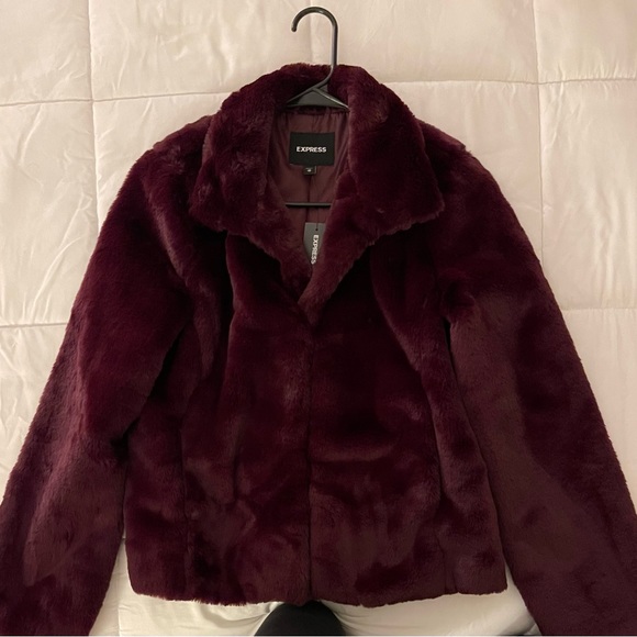 Beautiful Express Faux Fur Coat - Picture 3 of 5